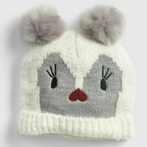 Critter Pom pom Beanie 
ivory frost hat
